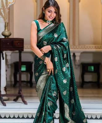 Green silk blend jacuard work festival saree with unstitched blouse piece 2