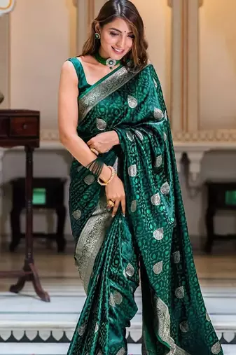 Green silk blend jacuard work festival saree with unstitched blouse piece