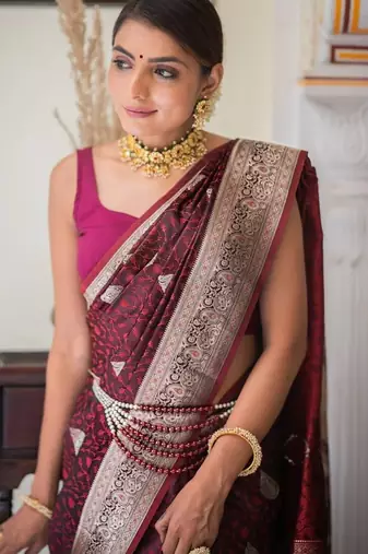 Maroon silk blend jacuard work festival saree with unstitched blouse piece