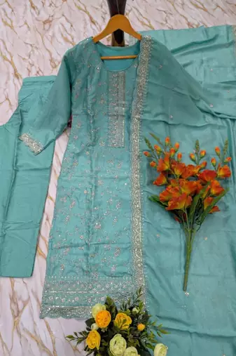 Women's sea green silk blend straight kurta set with dupatta and pant