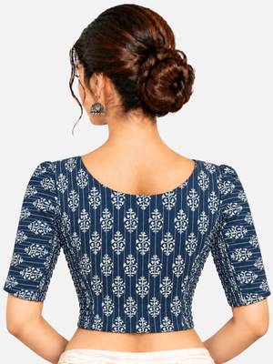 Side smocked stretchable blue cotton printed non padded readymade saree blouse 2
