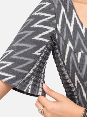 Side smocked stretchable grey ikkat cotton printed non padded readymade saree blouse 4