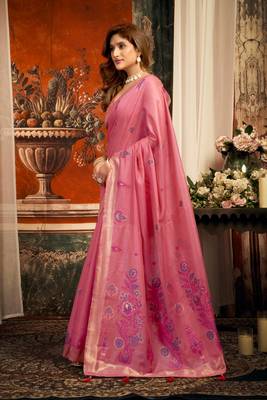 pink zari woven cotton blend traditional saree with blouse 3