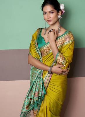 pear patola silk blend casual wear saree 4