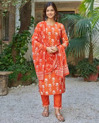 Orange printed cotton blend kurta pant set with printed faux georgette dupatta 2