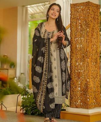 Black block printed rayon slub straight kurta pant set with printed chanderi cotton dupatta 2