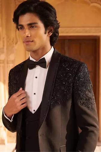 Outluk vol. 56 presents heavy lachaka bledger set with cotton lining, intricate handwork & designer party wear