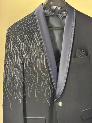 Outluk vol. 56 presents heavy lachaka bledger set with cotton lining, intricate handwork & designer party wear 5