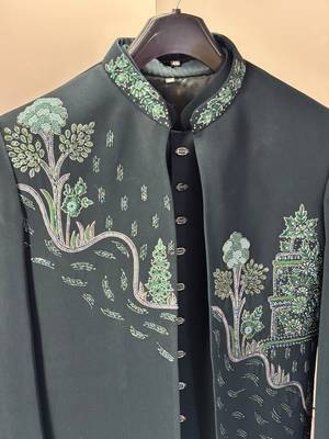 Heavy lachaka 3-piece short jodhpuri featuring intricate handwork, cotton lining, and a luxurious designer finish. 4