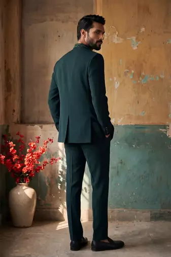 Heavy lachaka 3-piece short jodhpuri featuring intricate handwork, cotton lining, and a luxurious designer finish.
