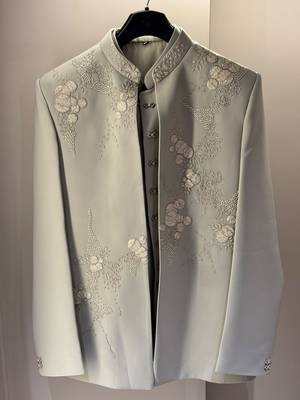Heavy lachaka 3-piece short jodhpuri featuring intricate handwork, cotton lining, and a luxurious designer finish. 4