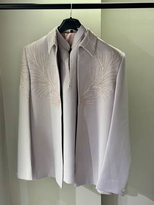 Heavy lachaka 3-piece short jodhpuri featuring intricate handwork, cotton lining, and a luxurious designer finish. 4