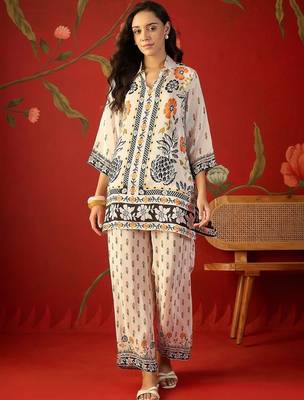 Off white floral printed pure cotton shirt collar tunic co-ord set 4