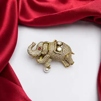 Crystal Elephant Saree Brooch, Pearl Dangle 3