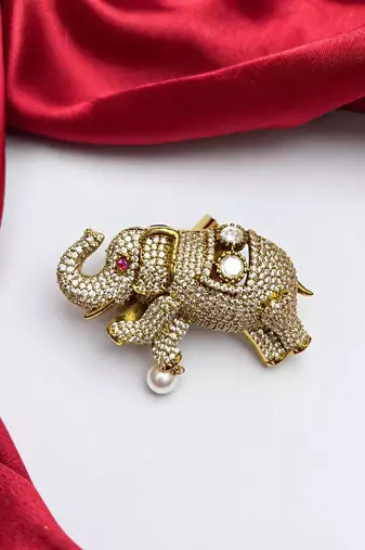 Crystal Elephant Saree Brooch, Pearl Dangle