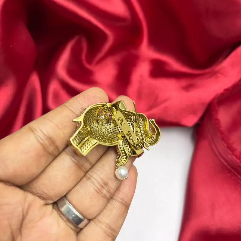 Crystal Elephant Saree Brooch, Pearl Dangle