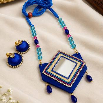 Blue crystal bead fabric neckset 1