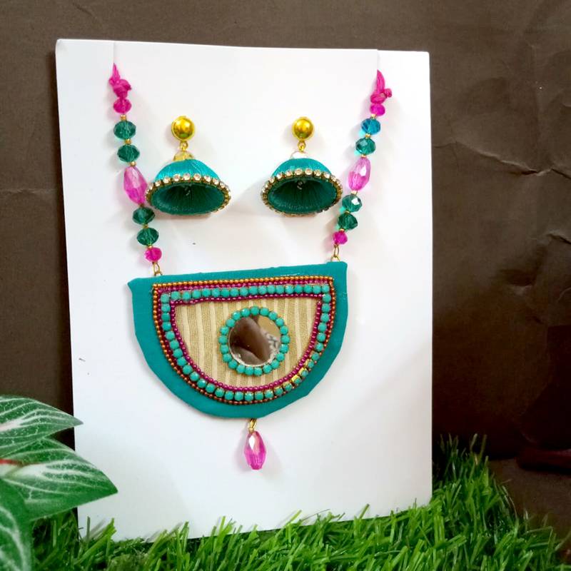 Green crystal bead fabric neckset