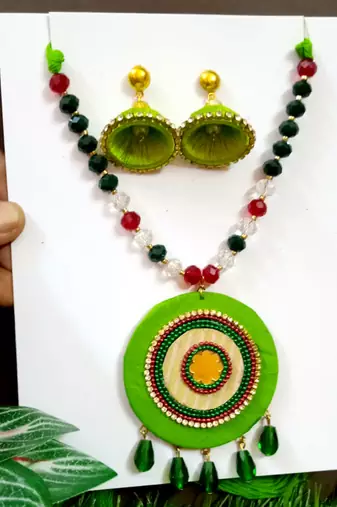 Green crystal fabric neckset
