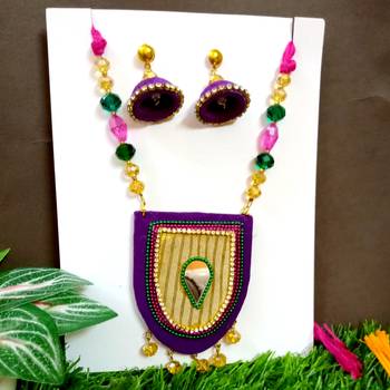 Purple crystal bead fabric neckset 2