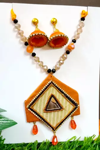 Orange crystal bead fabric neckset