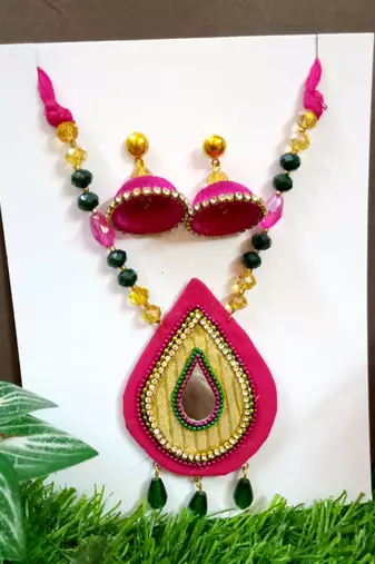 Pink crystal bead fabric neckset