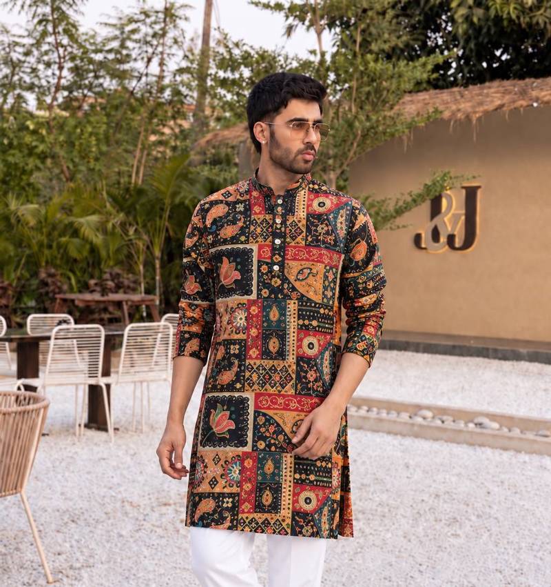 BLACK CREPE SILK PARTY WEAR POSITION PRINT KURTA AND PAYJAMA
