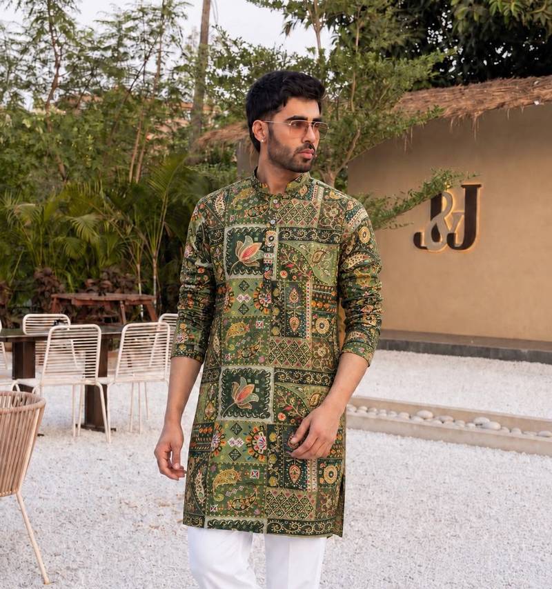 GREEN CREPE SILK PARTY WEAR DIGITAL PRINT KURTA AND PAYJAMA