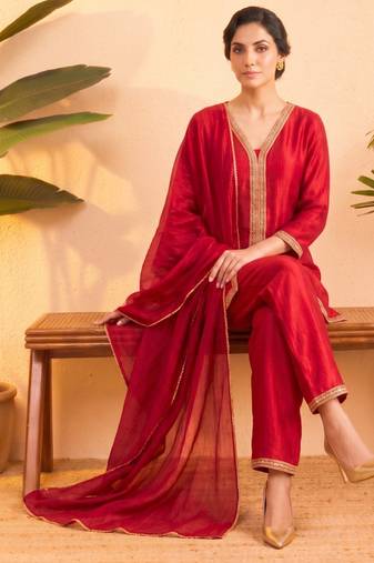 Pink vichitra silk embroidered kurta palazzo set with dupatta for women