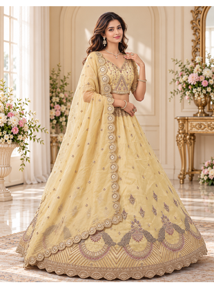 Light Yellow Color Crystal Beads,Multi Thread,Dori And Sequins Work Silk_Blend Lehnega Choli 1