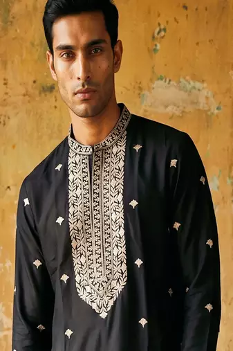 Black roman silk embroidered kurta with cream pajama     elegant party wear look