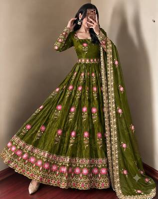 Women olive green embroidered anarkali kurta with pant & dupatta set 3