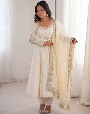 White heavy embroidered flared anarkali suit with pant and dupatta set 1