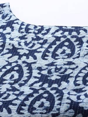 Women navy blue & white printed straight kurta 3
