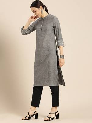 Women grey thread work kurta 3