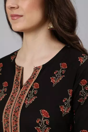 Women black ethnic motifs printed straight kurta