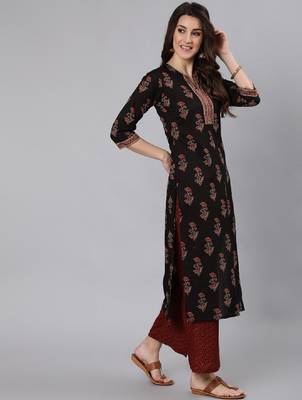 Women black ethnic motifs printed straight kurta 3