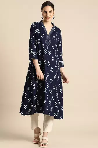 Women navy blue & white ethnic motifs printed indigo kurta