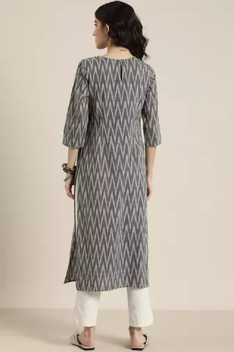 Women grey ikat printed casual kurta