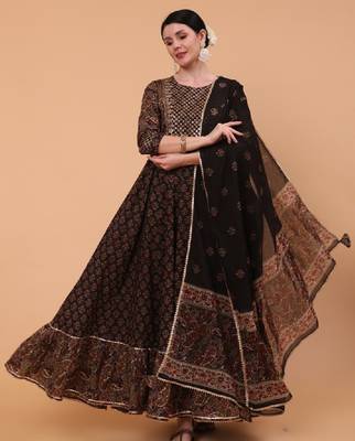 Women floral printed embroidered gotta patti pure cotton anarkali kurta 1