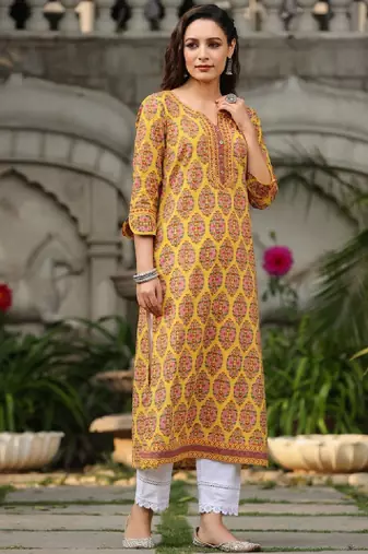 Women ethnic motifs printed pure cotton kurta