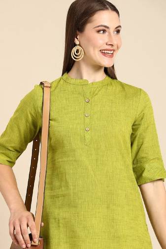 Women mandarin collar straight kurta