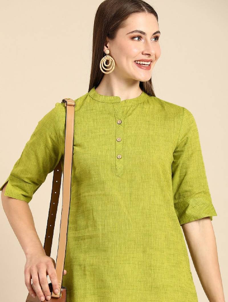 Women mandarin collar straight kurta