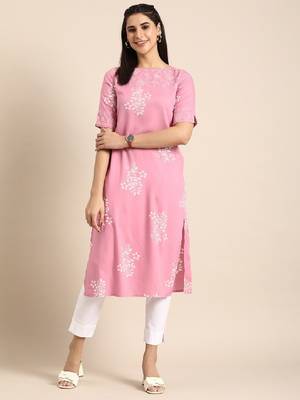 Women floral printed kurta 3