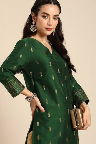 Women green & gold-toned ethnic motifs dobby kurta