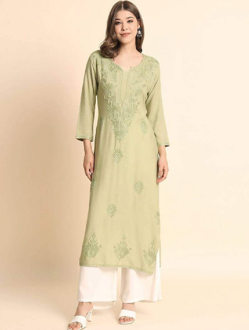 Floral embroidered thread work straight kurta