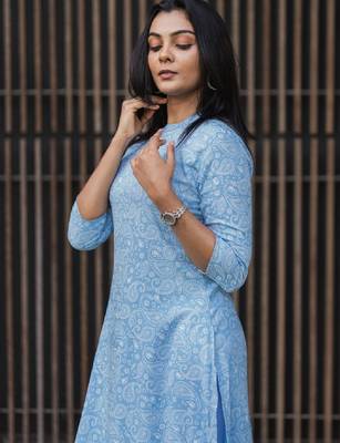 Women ethnic motifs printed thread work high-low a-line kurta 2