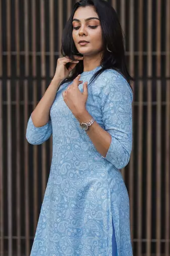 Women ethnic motifs printed thread work high-low a-line kurta