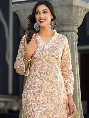 Floral printed v-neck thread work straight kurta 2