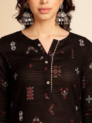 Black ethnic motifs printed round neck gotta patti cotton straight kurta 2